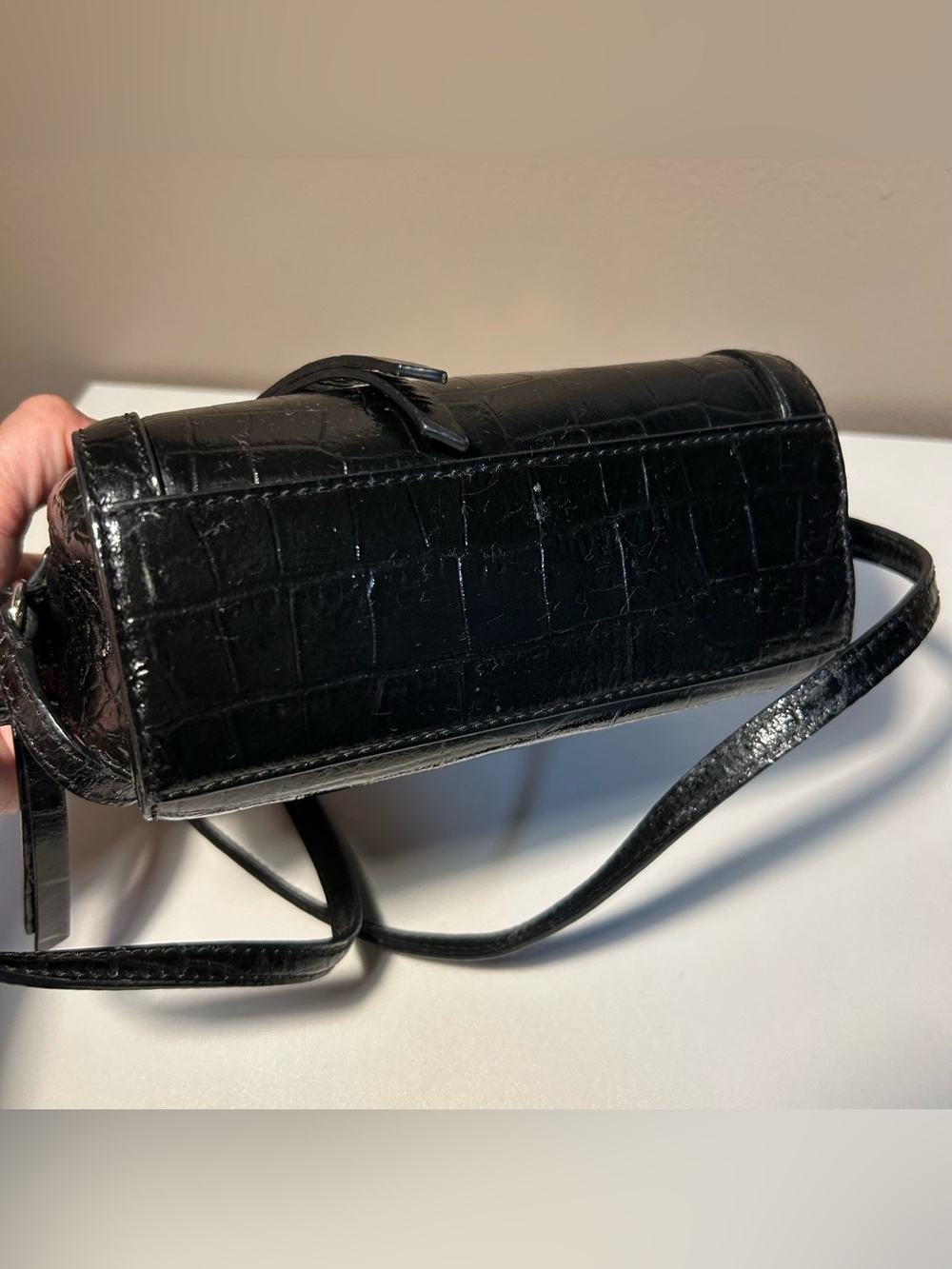 kate spade Black Croc-Embossed Crossbody Camera Bag Shoulder bag - Picture 4 of 9
